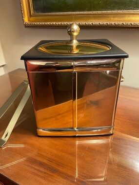 Hollywood Regency Vintage style 1970’s Ice Bucket
